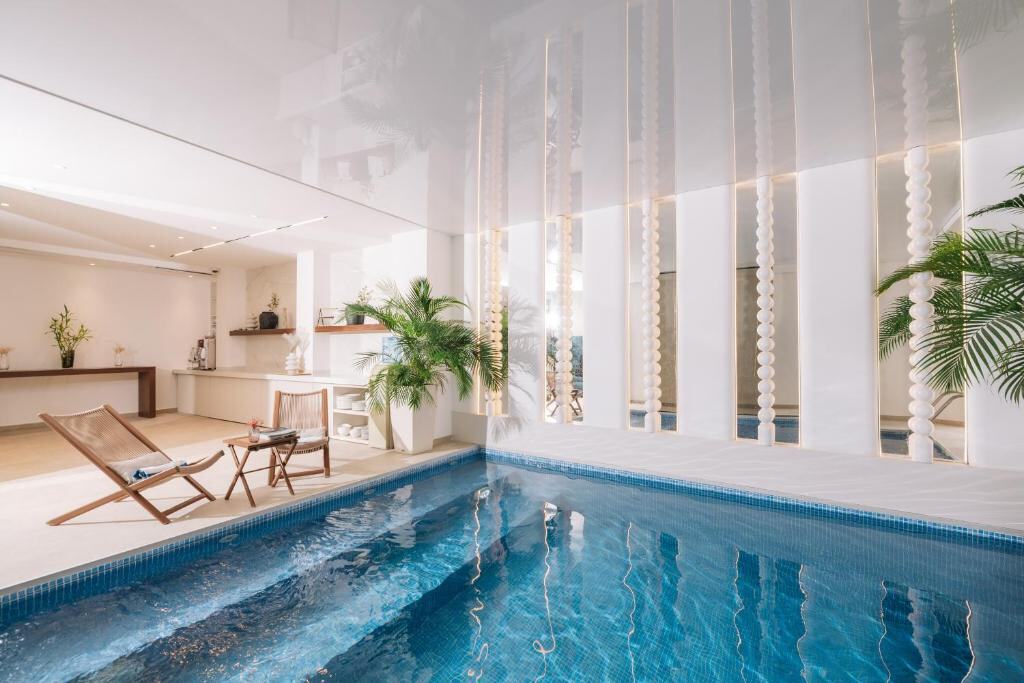 Indoor swimming pool at Hotel Senator Lux